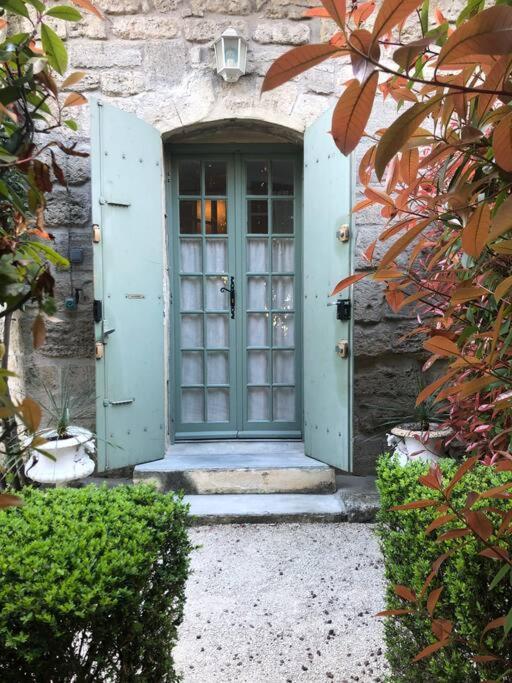 Ulysse, Appartement Spacieux Au Centre Historique D'Uzes En Rez-De-Chaussee Avec Exterieur, Proche Parking Des Marroniers Esterno foto